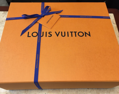 ☆安心の国内発送☆LV ディストリクト PM NV3　新モデル☆素敵♪