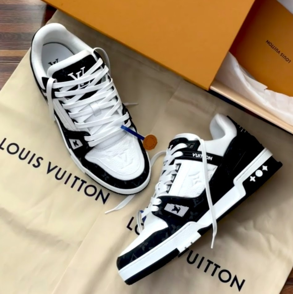 ◆人気を誇る1足【 LV 】LV トレイナー・ライン スニーカー
