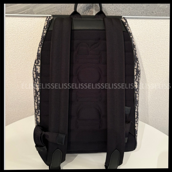 DIORバックパックMOTION 【優れた収納力と実用性】リュック