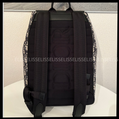 DIORバックパックMOTION 【優れた収納力と実用性】リュック