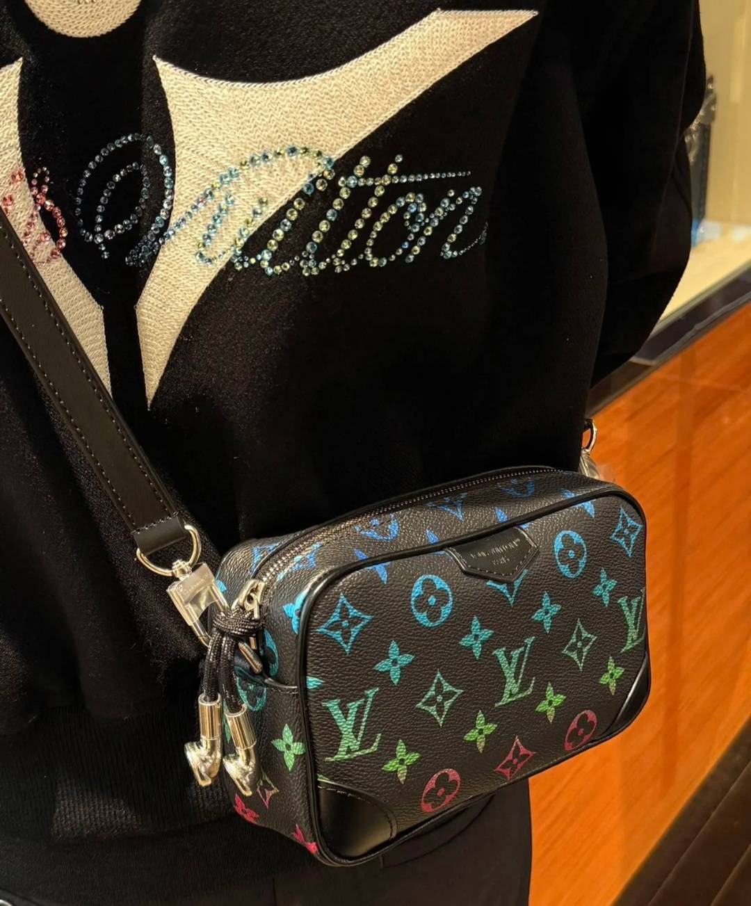 【カラフルグラデ モノグラム/黒】Louis Vuitton TROCADERO WW