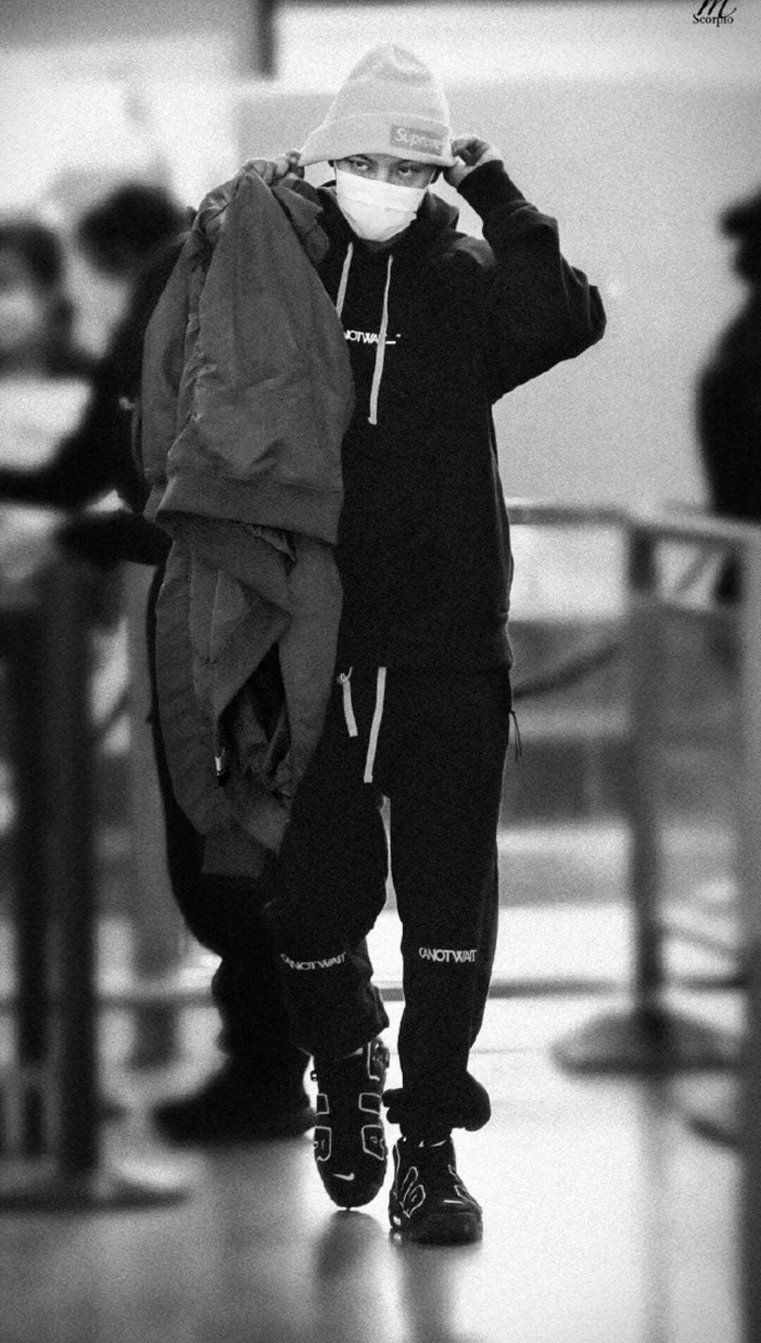 【七夕のプレゼント】权志龙同款--ナイキエアモア復刻オリジナルOG白黒配色