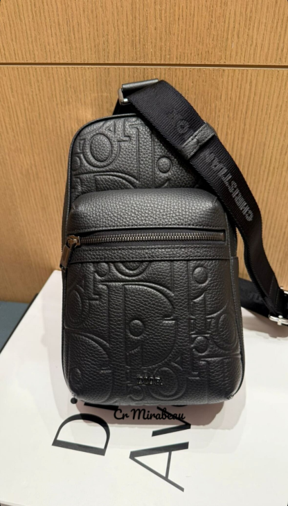 【お洒落メンズ必見☆】Dior Rider 2.0 スリングバッグ