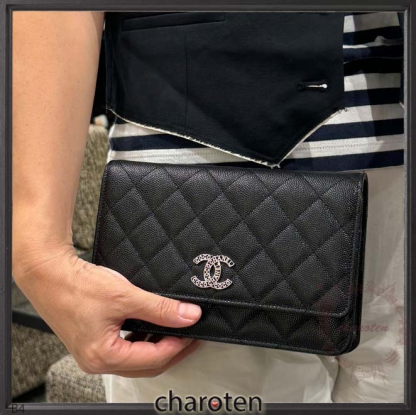 【裏地可愛い】COCO CHANELロゴ入りCC♪チェーンウォレット