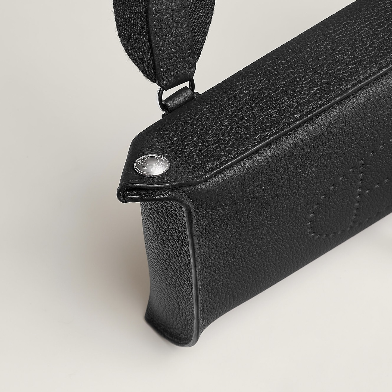 ＊カジュアル＊【HERMES】ヴィドポッシュ ショルダーバッグ