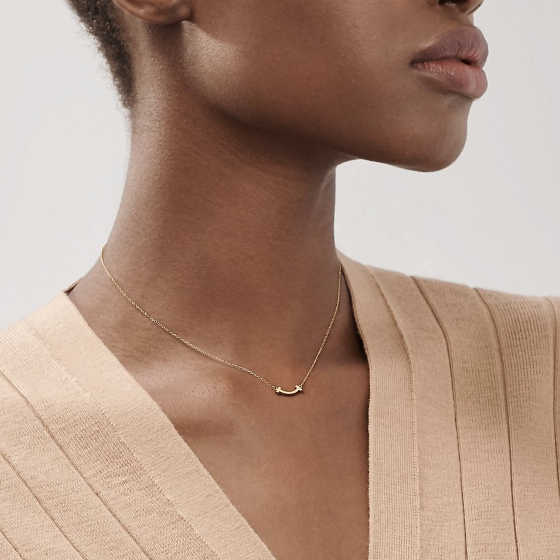 定番人気【Tiffany&Co】ネックレス Ｔコレクション ゴールド