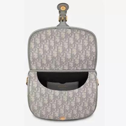 累積売上総額第１位【DIOR】DIOR BOBBY ミディアムバッグ