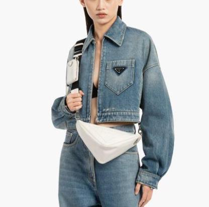 Prada☆Leather Prada Triangle shoulder bagユニセックス☆送込