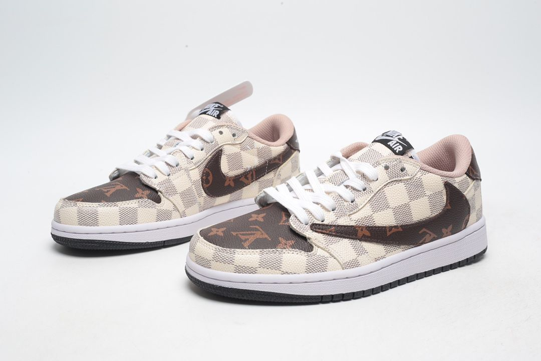 【日本未入荷】Louis Vuitton x Travis Scott x Nike Air Jordan 1 Low OG SP"Damier Azur/LV Monogram"【正規品】[代金引換]