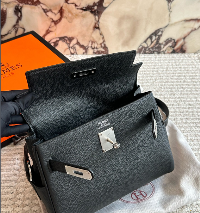 【上質なグレー】HERMES ケリー メッセンジャー PM