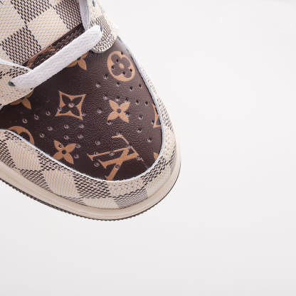 【日本未入荷】Louis Vuitton x Travis Scott x Nike Air Jordan 1 Low OG SP"Damier Azur/LV Monogram"【正規品】[代金引換]