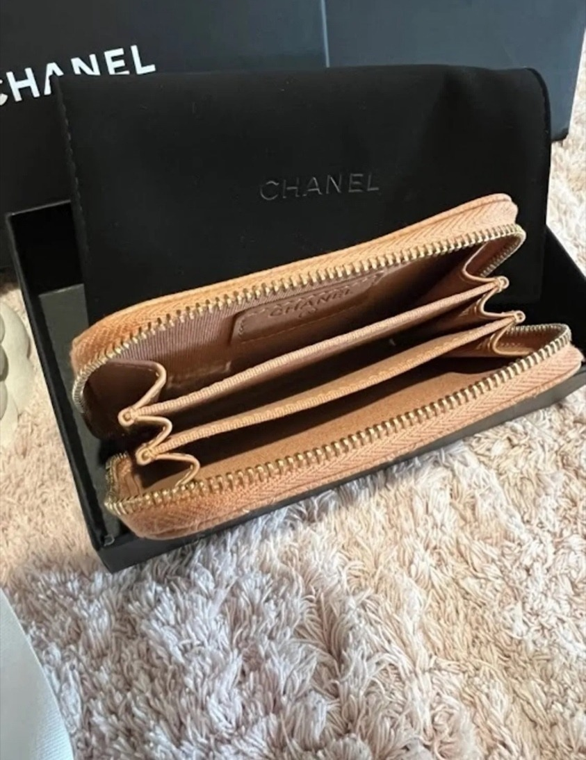 【定番&大人気♪】CHANEL ジップコインパース 折りたたみ財布