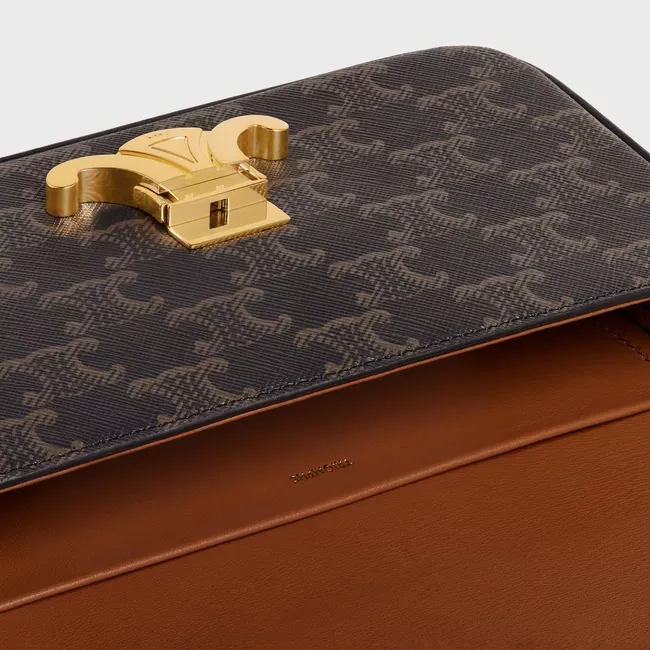 チェーンウォレット・トリオンフキャンバス【CELINE】