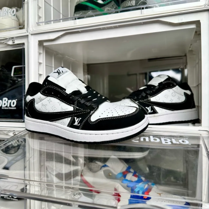 ◆正規品louis voitton◆Travis Scott x Nike Air Jordan 1 Low 送料無料