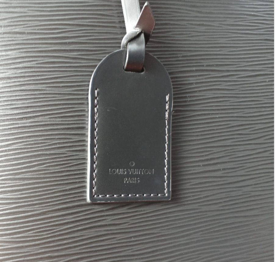 大人気♪ Louis Vuitton（ヴィトン）エピ バッグ