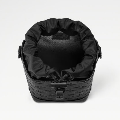 ◆コンパクト【 Louis Vuitton 】ノエ・スリング