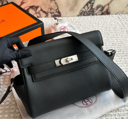 【上質なグレー】HERMES ケリー メッセンジャー PM