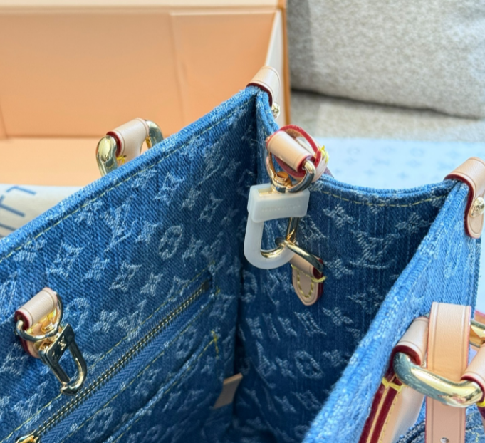 【国内発送】Louis Vuitton　オンザゴー　PM　トートバッグ
