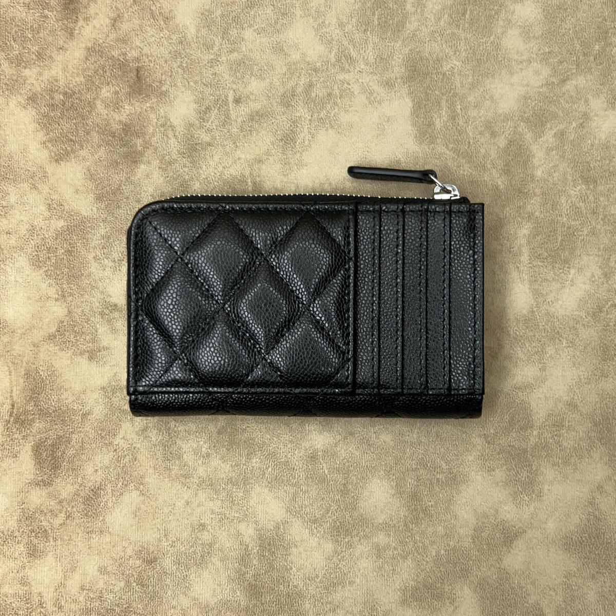 国内即発 CHANEL フラグメントケース キャビア ミニ財布