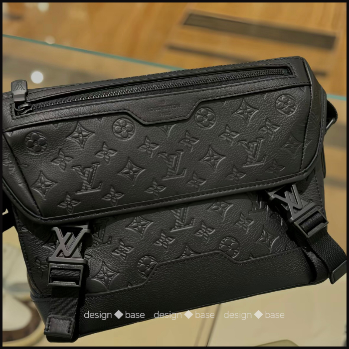 ◆幅広く活躍【 LV 】メッセンジャー・ヴォワヤージュ PM