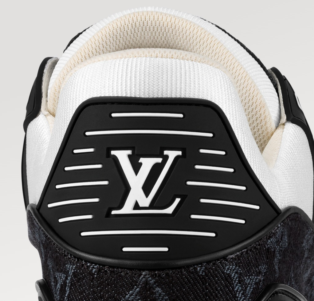 ◆人気を誇る1足【 LV 】LV トレイナー・ライン スニーカー