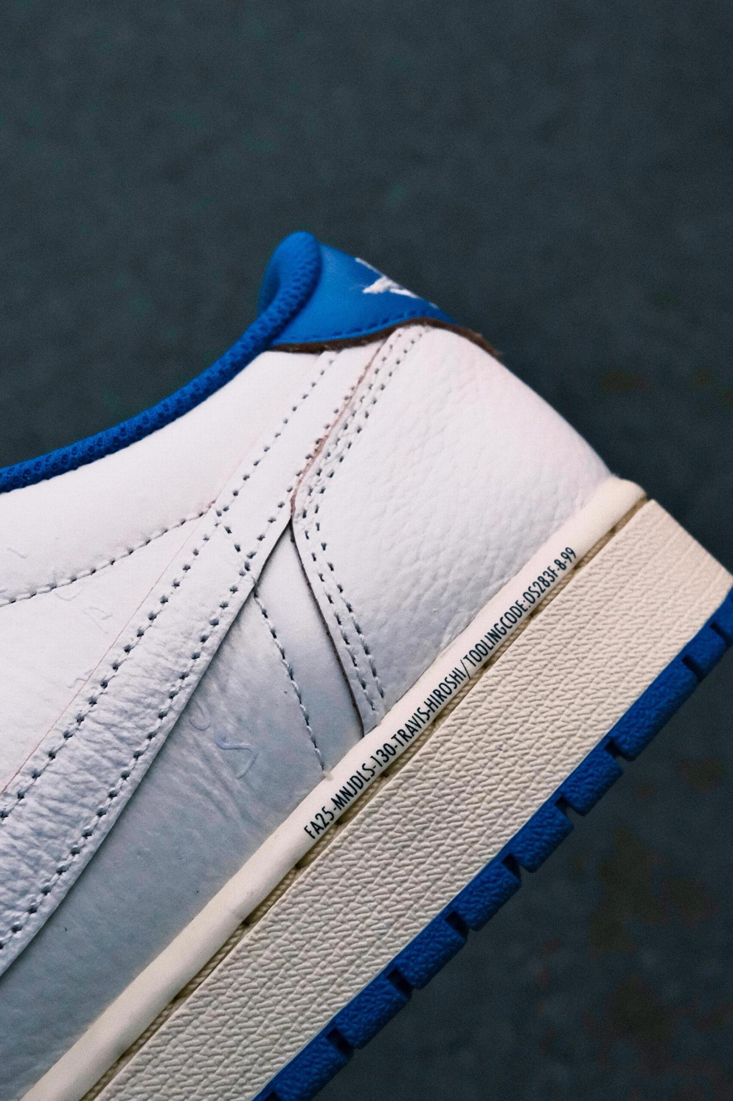 Travis Scoot x fragment design x air jordan 1 low OG