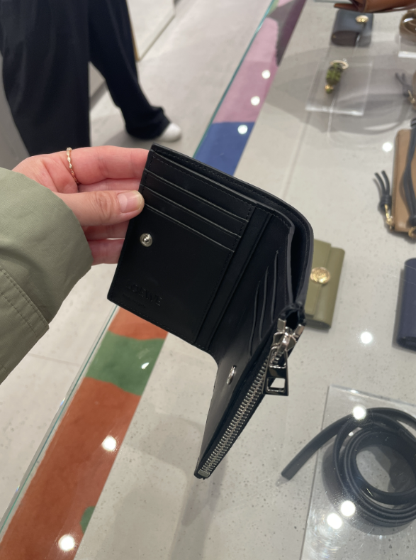 【LOEWE】新作 スリム コンパクトウォレット