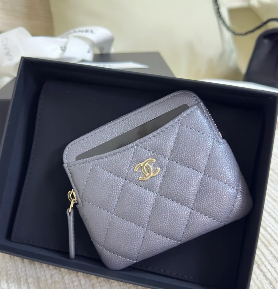 【コンパクトなのに収納力◎】CHANEL ショートウォレット 財布