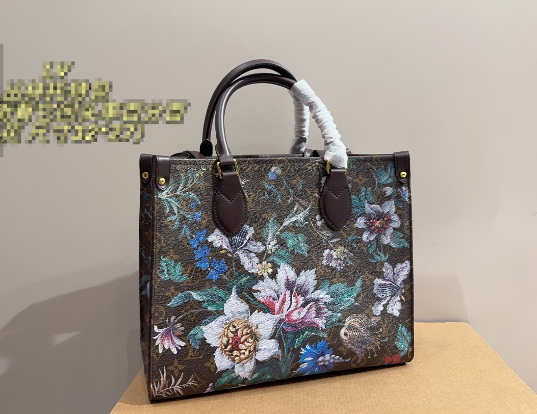フラワー映えで主役級【Louis Vuitton】トートバッグ