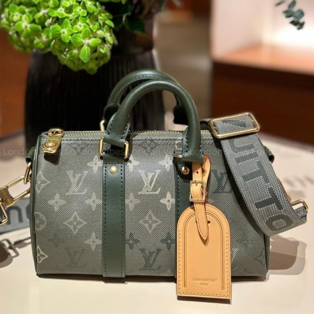 新色カーキモノグラム★ LV キーポル ショルダーバッグ 25