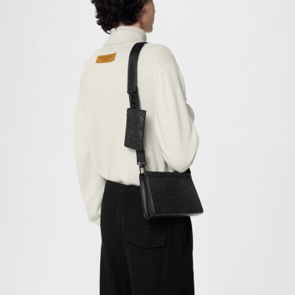 《LOUIS VUITTON》GASTON WEARABLE モノグラムウォレット 送料込