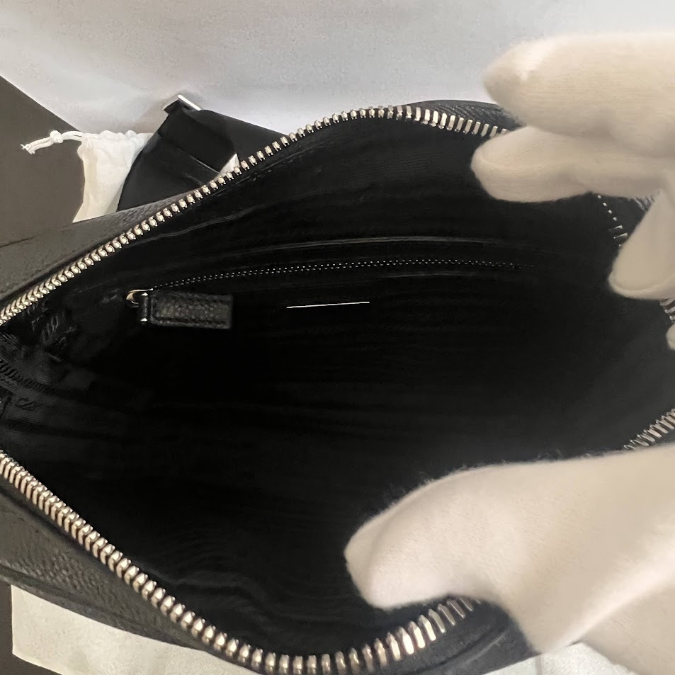 ♪直営アウトレット♪PRADA レザーショルダーバッグ 2VH094