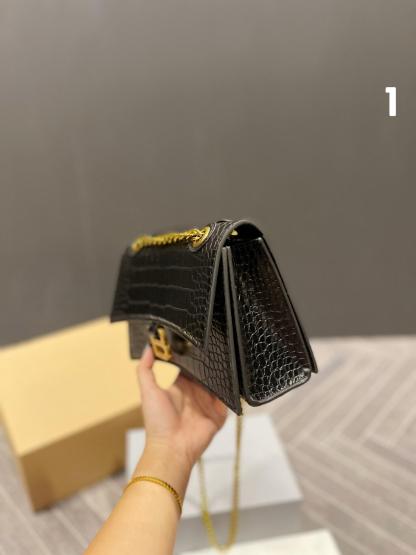 【BALENCIAGA】アワーグラスシェイプ XS ハンドルバッグ