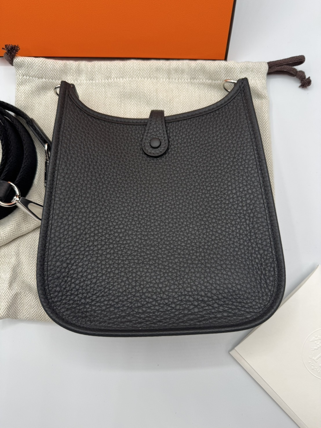 【入手困難】すぐ届く☆エルメス ミニエヴリンTPM 16 ノアール