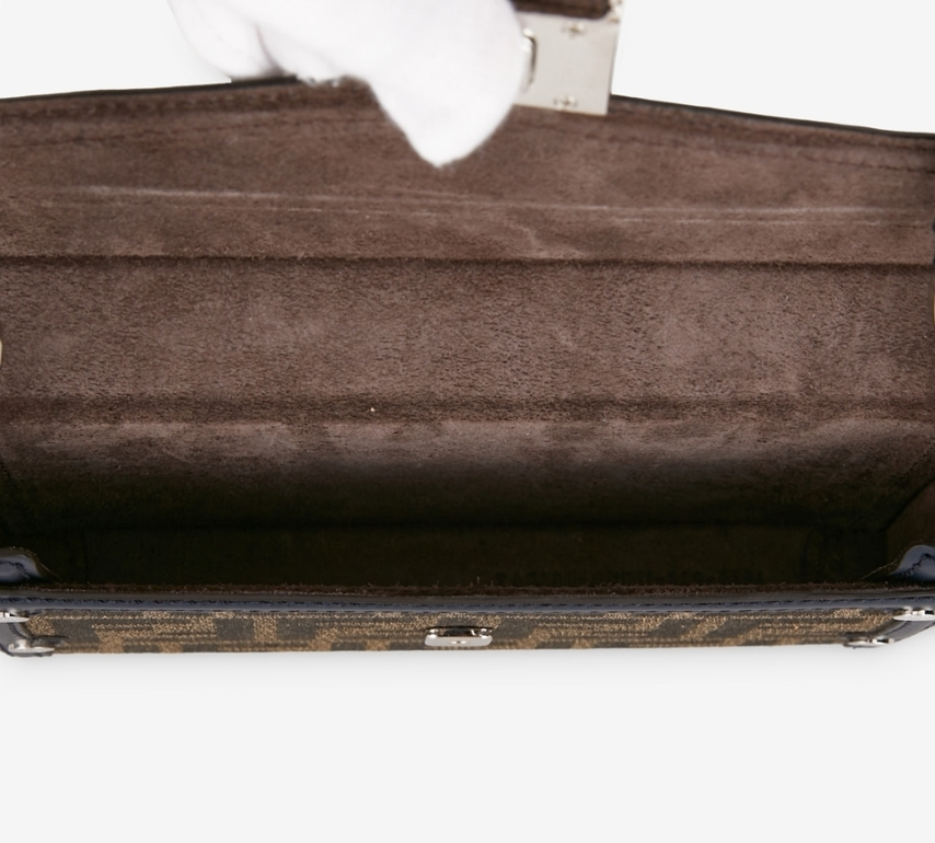 ☆送料関税込☆FENDI バゲット ソフトトランク ショルダーバッグ