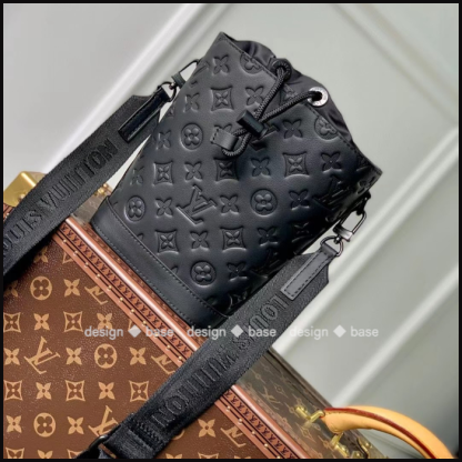 ◆コンパクト【 Louis Vuitton 】ノエ・スリング