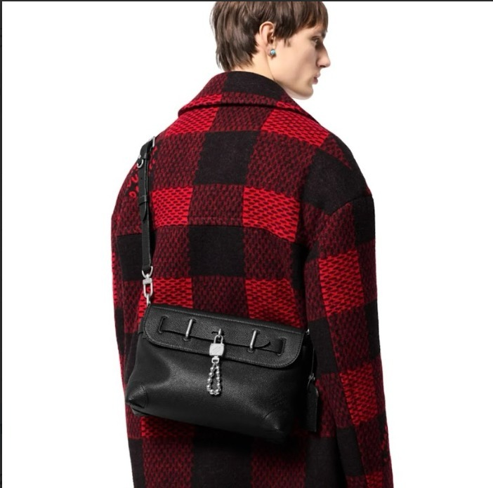 Louis Vuitton【新作】スティーマー ショルダーバッグ ブラック