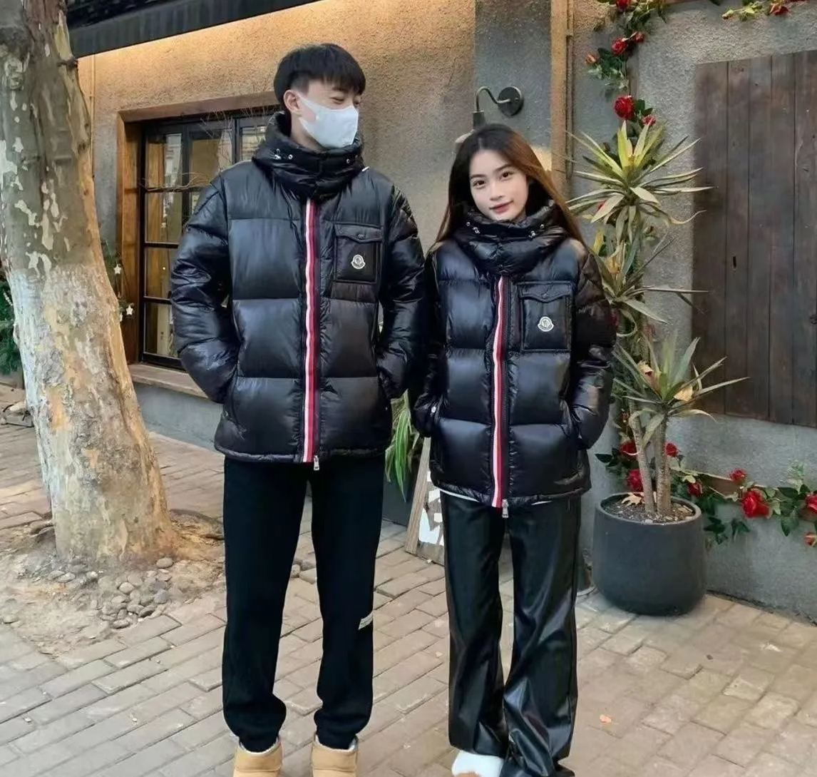 【公式認定ストア】MONCLERモンクレール 定番ダウンコート 限定発売中！多くの著名人やセレブに愛用されています! 爆買い！即完売必至 MONTBELIARD「三色ストライプジッパー」(さんしょくストライプジッパー)