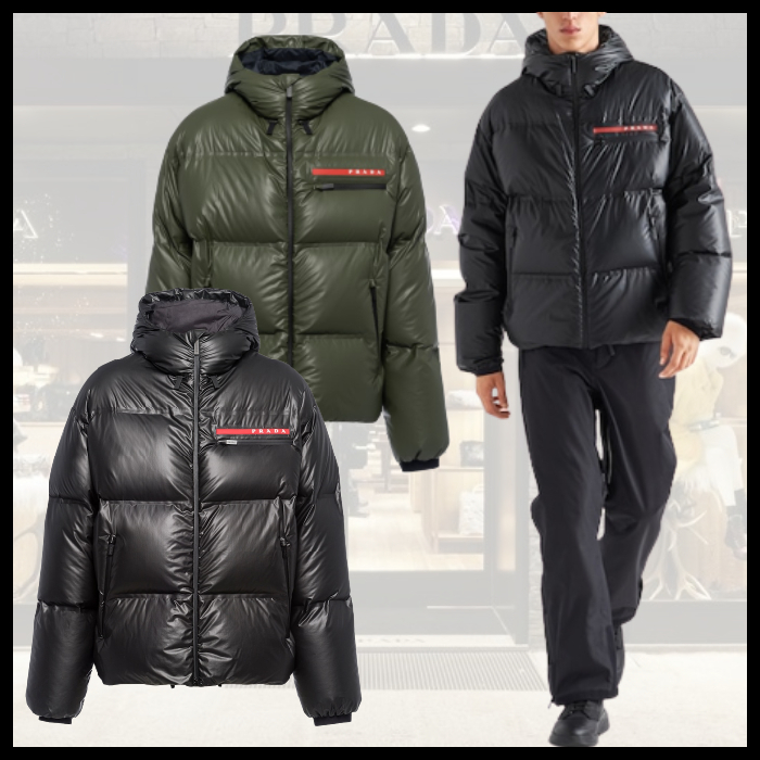 ☆PRADA☆プラダ ナイロンライト フード付き ダウンジャケット
