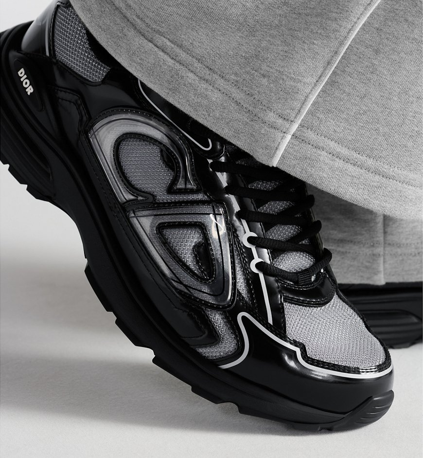 B30 カウントダウン スニーカー