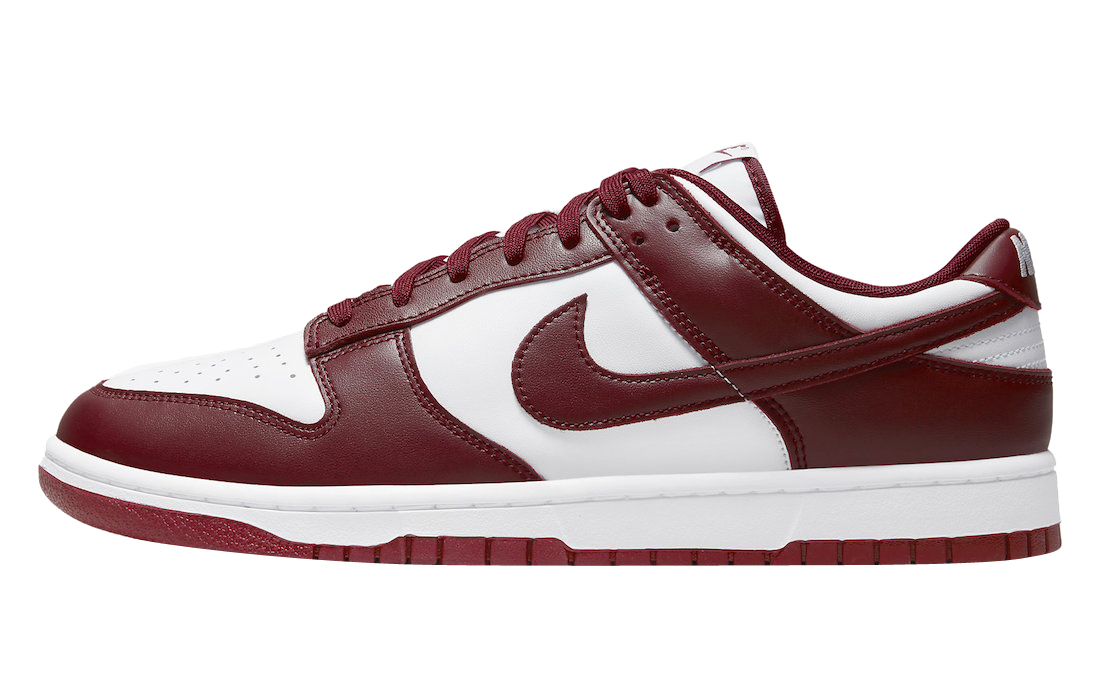 日本未入荷★海外限定★Nike Dunk Low Team Red