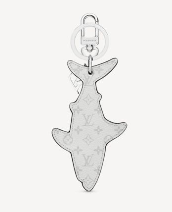 ◆NEW IN◆パンツ キー バッグに♪ シャーク アクセサリー サメ