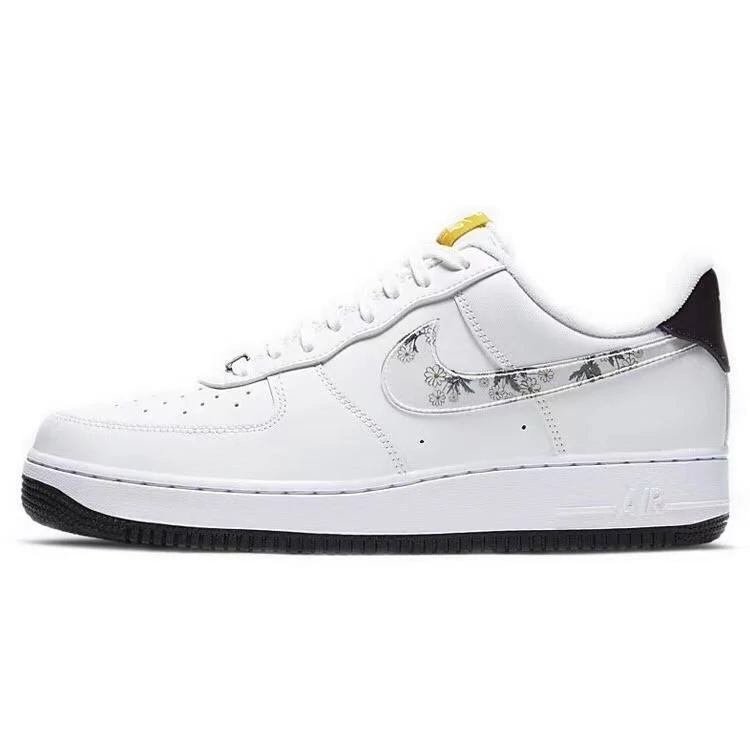【送料無料】【代金引換】Nike Air Force 1 '07 LV8 【正規品】