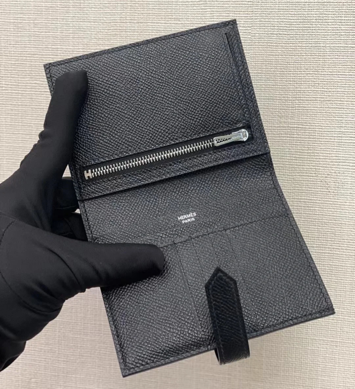 【オールブラック】HERMES ベアンコンパクト モノクローム