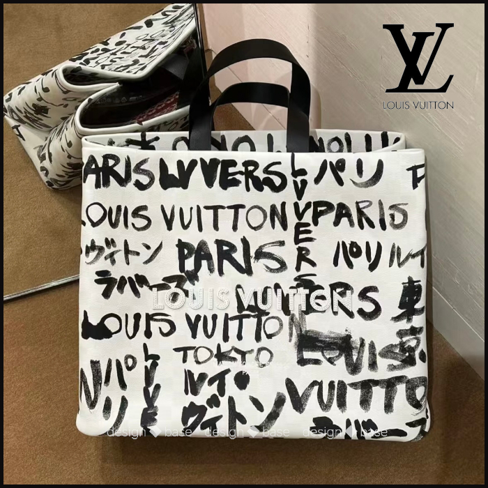 【一筆書きチャーム付★】個性的なデザイン♪LouisVuittonトート