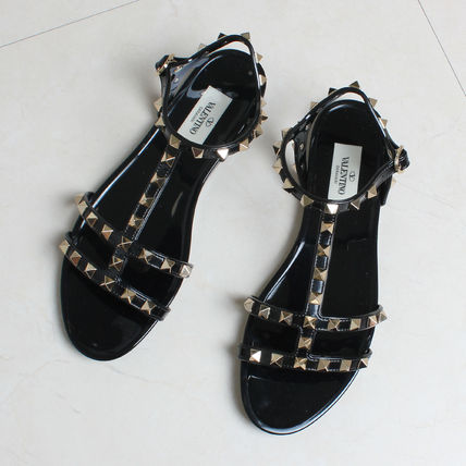 ★VALENTINO ROCKSTUD FLAT RUBBER SANDAL サンダル