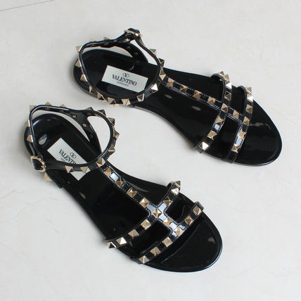 ★VALENTINO ROCKSTUD FLAT RUBBER SANDAL サンダル