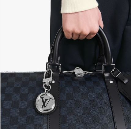 LOUIS VUITTON☆LV サークル・キーホルダー