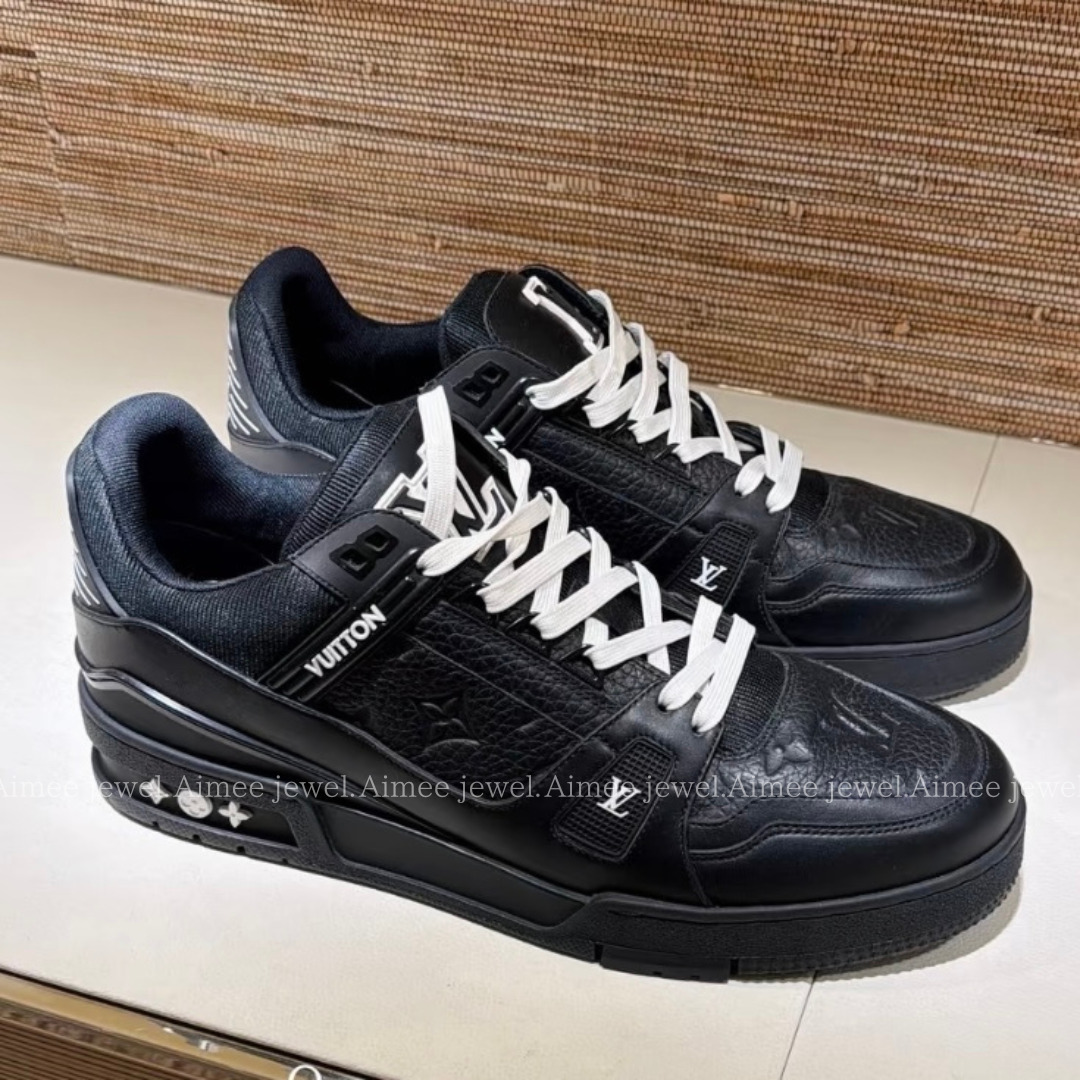 国内発送＊すぐ届く【Louis Vuitton】LV トレイナー スニーカー