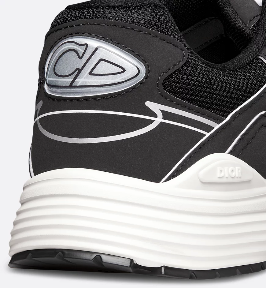 B30 カウントダウン スニーカー